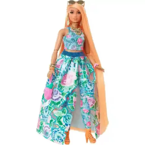 Mattel Barbie Extra Fancy extracagáns baba cicával és narancssárga hajjal