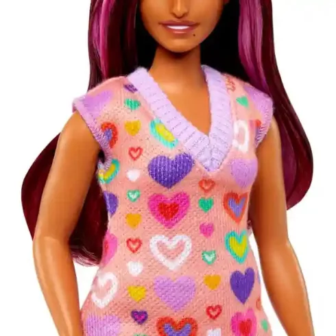 Mattel Barbie baba szívmintás pulóver ruhában