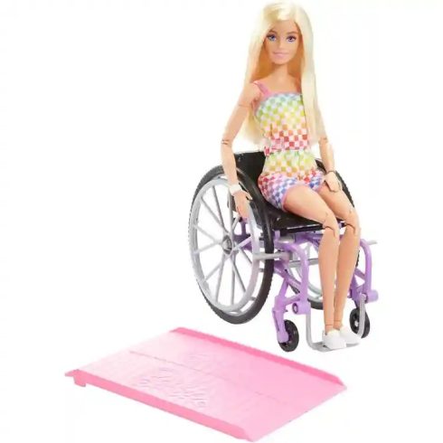 Mattel Barbie kerekesszékes baba rámpával (csomagolássérült)