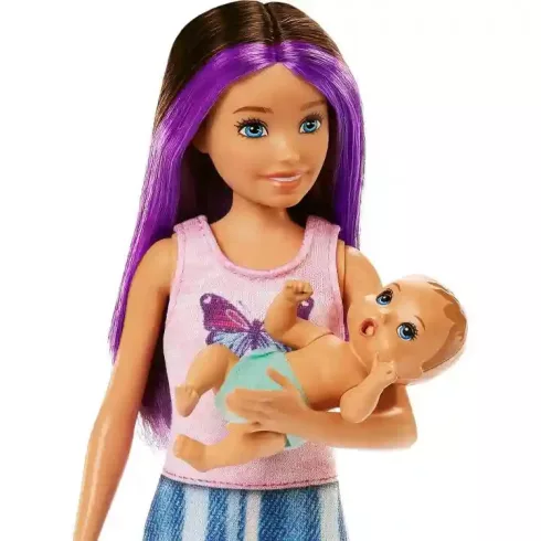 Mattel Barbie Skipper bébiszitter baba kisággyal