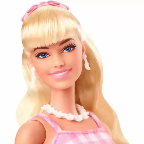 Mattel Barbie The Movie Margot Robbie kockás ruhában