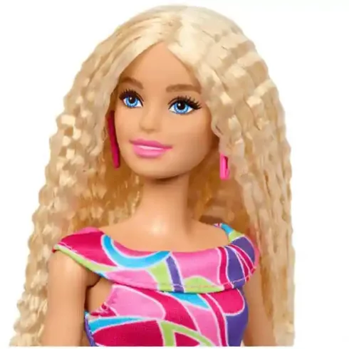 Mattel Barbie baba színes ruhában