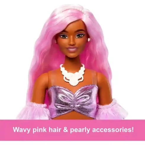 Mattel Barbie Deluxe Style baba fényes rózsaszín ruhában
