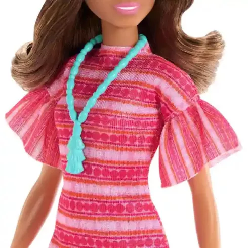 Mattel Barbie Teresa baba pink ruhában