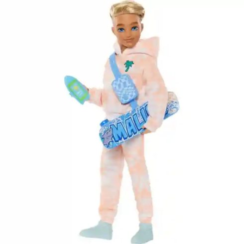 Mattel Barbie Dream Besties Ken hajlékony fiú divatbaba kiegészítőkkel