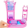 Mattel Barbie Malibu utazó baba reptéri kiegészítőkkel