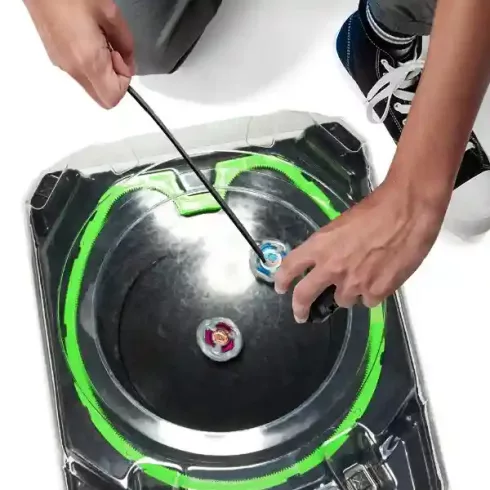 Hasbro Beyblade Xtreme harci aréna 2db pörgettyűvel és kilövővel