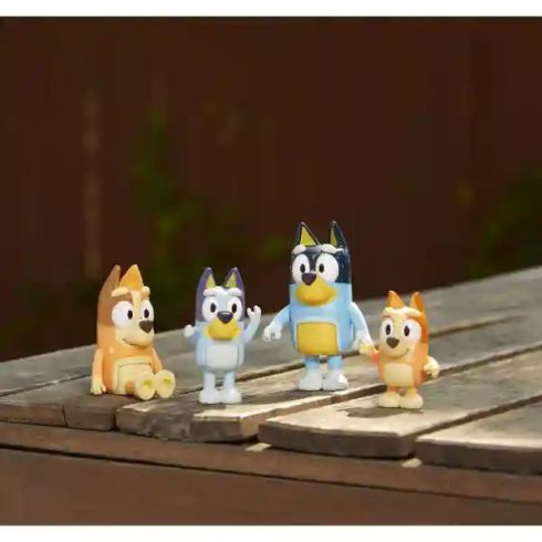 Bluey - Bluey családja 4db-os figuraszett, Bluey, Bingo, Csibész, Szimat