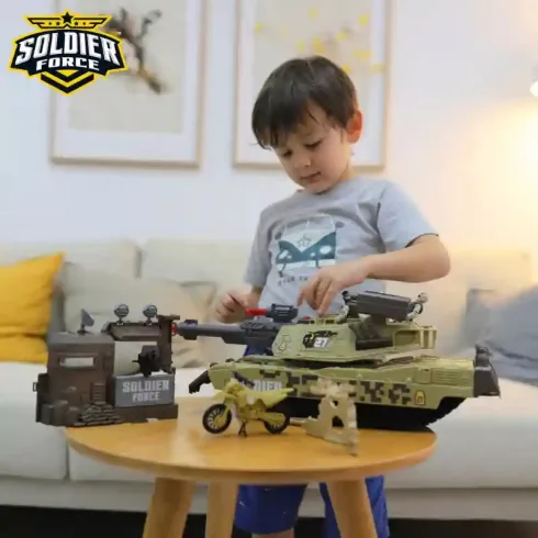 Soldier Force - Interaktív ostromtank figurákkal és motorral
