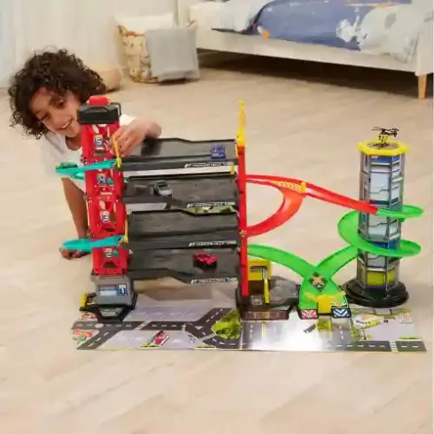 Dickie Toys óriás 4 emeletes parkolóház járművekkel, lifttel, fénnyel és hanggal (csomagolássérült)
