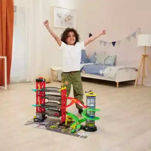Dickie Toys óriás 4 emeletes parkolóház járművekkel, lifttel, fénnyel és hanggal (csomagolássérült)