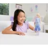 Mattel Disney Jégvarázs 2: Elza divatbaba utazóruhában
