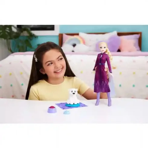 Mattel Disney Jégvarázs: Elza hercegnő baba és a kis jegesmackó