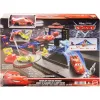 Mattel Disney Verdák: Szelep Kupa kaszkadőr versenypálya Villám McQueen kisautóval