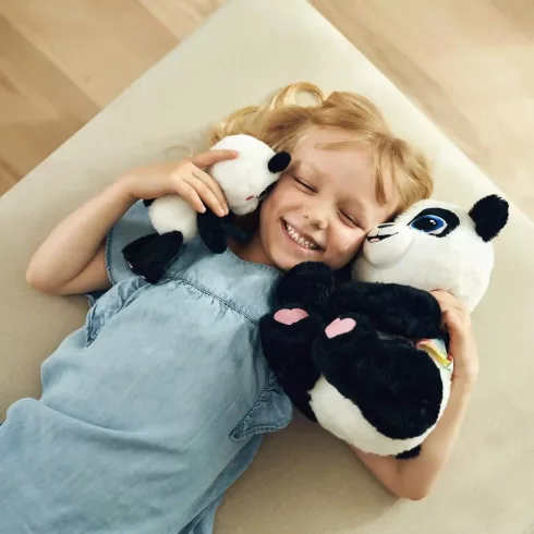 Huggy Luv - Interaktív panda mama és kicsinye