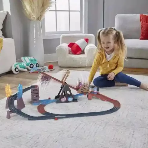 Mattel Fisher-Price - Thomas, a gőzmozdony: Motorizált kristálybarlang vonatszett billenőhíddal
