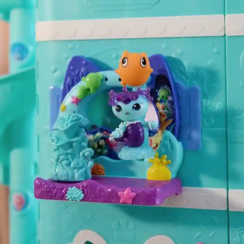 Gabi babaháza: A film - Szirénke akvárium erkélye, Gabby's Dollhouse: The Movie