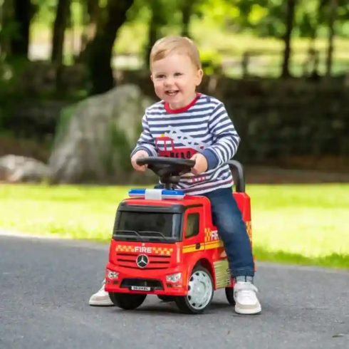 Mercedes-Benz Antos interaktív tűzoltóautó bébitaxi