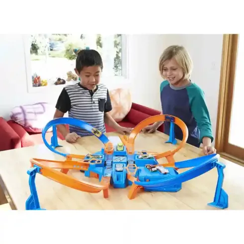 Mattel Hot Wheels Criss Cross Crash motorizált versenypálya