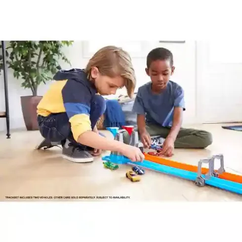  Mattel Hot Wheels szétnyitható szuperpálya készlet