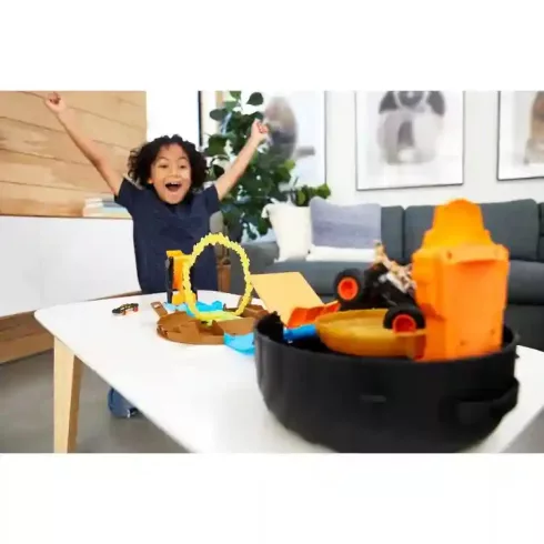 Mattel Hot Wheels Monster Trucks kaszkadőr kerék játékszett 2db autóval
