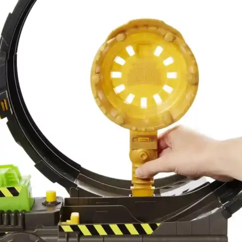 Mattel Hot Wheels Monster Trucks hurok kihívás játékszett 8db autóval