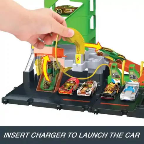 Mattel Hot Wheels Supercharge töltőállomás kisautóval