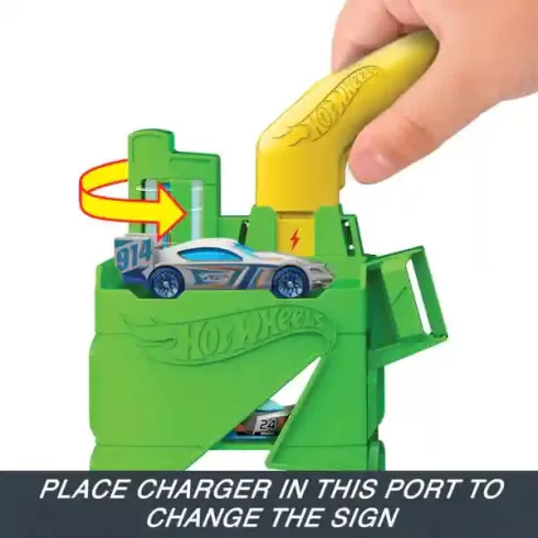 Mattel Hot Wheels Supercharge töltőállomás kisautóval