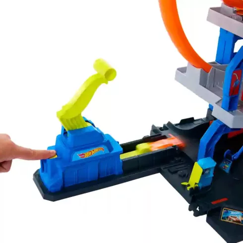 Mattel Hot Wheels mega hurok emeletes garázs kisautóval