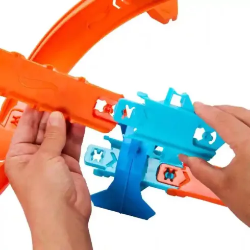 Mattel Hot Wheels 3 az 1-ben motorizált ugratós versenypálya