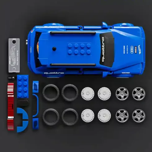 Mattel Brick Shop Hot Wheels '94 Audi Avant RS2 építőjáték kisautóval (csomagolássérült)