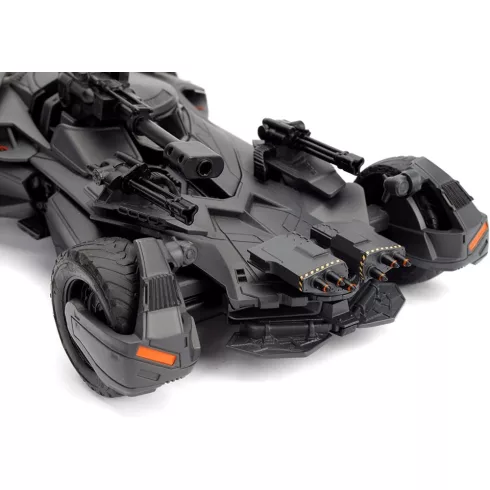 Jada Toys - Az Igazság Ligája Batmobile fém játékautó 22cm Batman figurával (253215000)