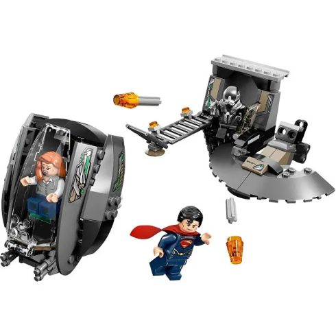 Lego DC Super Heroes 76009 Superman Black Zero szökése