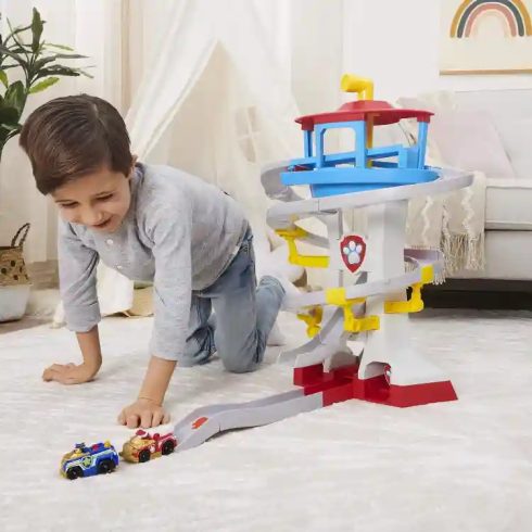 Mancs őrjárat - Őrtorony dupla versenypályával Marshall és Chase figurákkal és fém járműveikkel