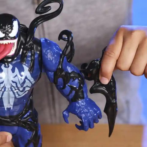 Hasbro Marvel Spider-Man VenomVersus - Színváltós Venom akciófigura