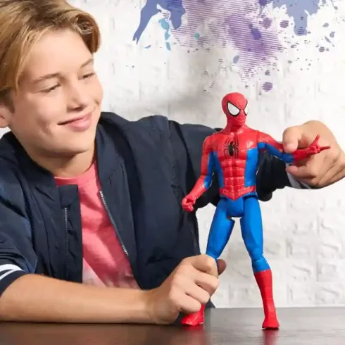 Hasbro Marvel Spider-Man Titan Series - Pókember akciófigura