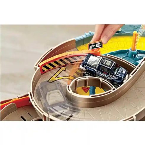 Mattel Matchbox 4 emeletes garázs kisautóval