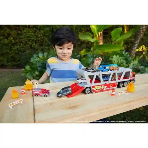 Mattel Matchbox tűzoltó szállító kamion tűzoltóautóval
