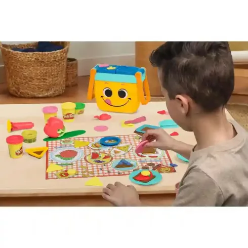 Hasbro Play-Doh piknikes kosár gyurmakészlet