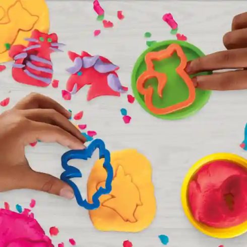 Hasbro Play-Doh 24 tégelyes színes gyurmakészlet formákkal