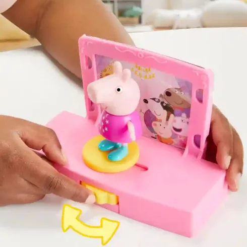 Hasbro Peppa Pig - Táncparti játékszett Peppa malac és Leopárd kisasszony figurákkal