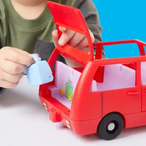 Hasbro Peppa Pig - Peppa malac piros családi autója