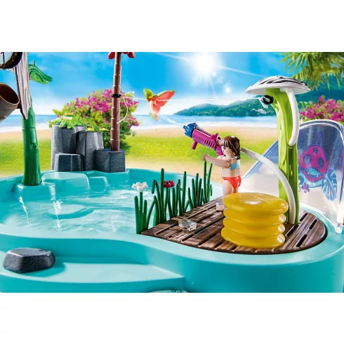 Playmobil 70610 Élménymedence vízspriccelő játékkal