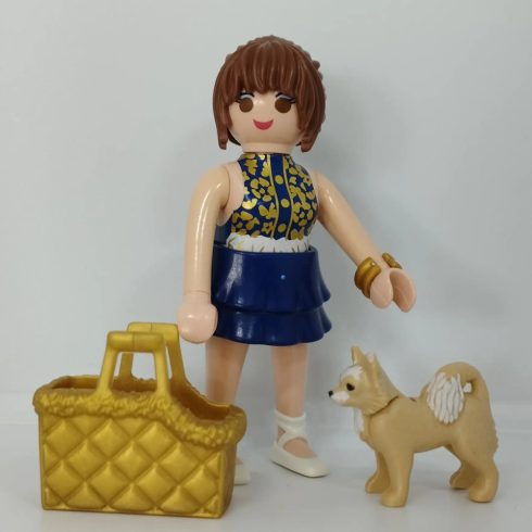 Playmobil 70639 Lány kutyával zsákbamacska figura 23. sorozat (lányoknak)