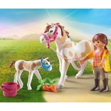 Playmobil 71243 Ló és kiscsikó