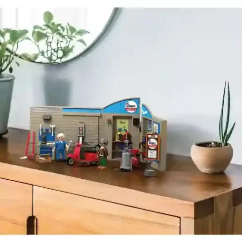 Playmobil 71620 '60-as évekbeli Vespa szervíz piros robogóval 