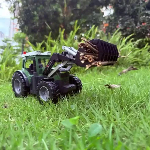 Távirányítós RC traktor utánfutóval 50cm