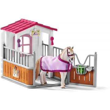 Schleich 42368 Istálló Lusitano kancával