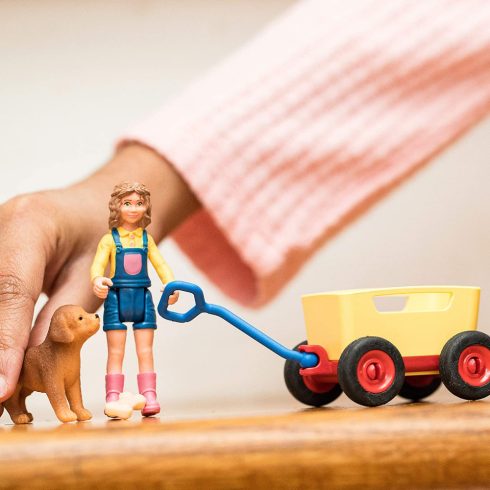Schleich 42543 Kirándulás kézikocsival és labrador kiskutyával