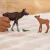 Schleich 42603 Jávorszarvas borjával